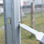 Z-EH® Verbinder Enne als Steckverbindung zwischen schräger Stütze und Z-EH® Pfahl